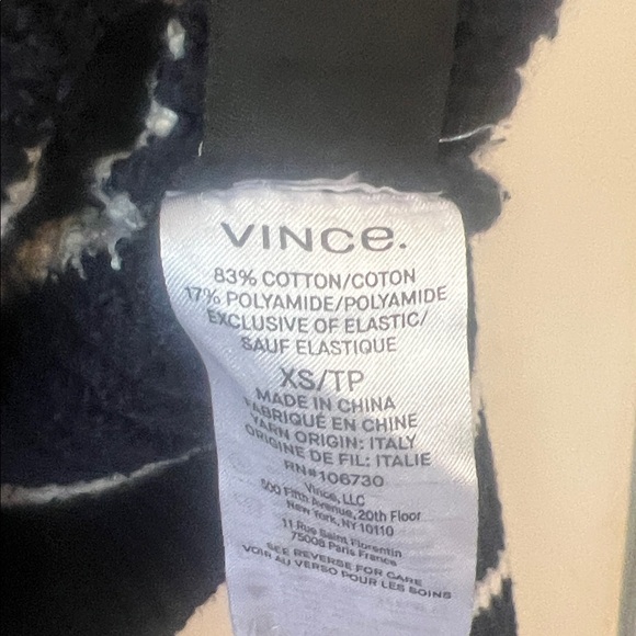 Designer VINCE Women's Sweater ($395 retail) size XS - Picture 5 of 7